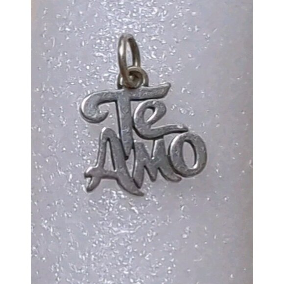 JAMES AVERY 925 Sterling Silver Vintage Te Amo Pendant Love Script Design w/ Box - Picture 7 of 8